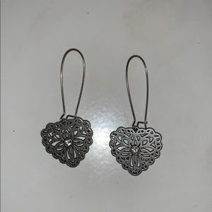 Dangle heart earrings with diamond